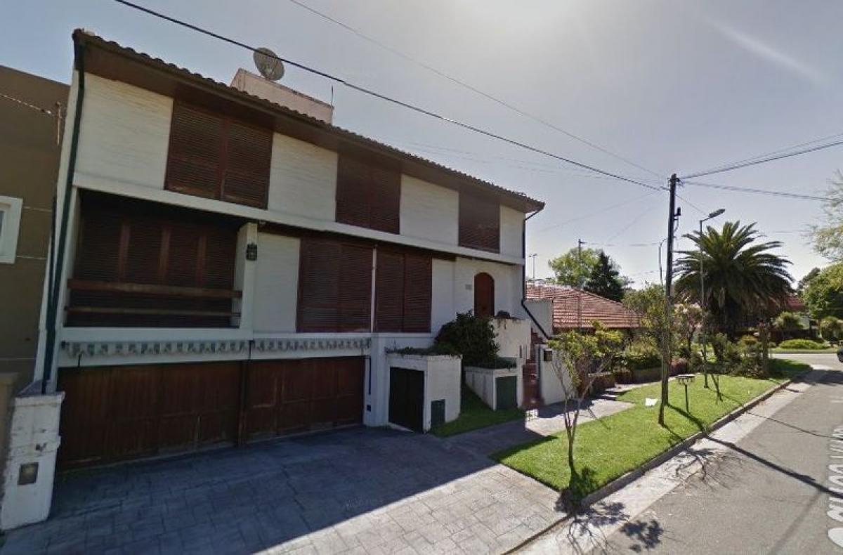 Дом с 4 спальнями в Мар-дель-Плата, Аргентина № 81445