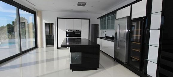 4 Schlafzimmer Villa in Benissano, Spain, Nr. 4416 9