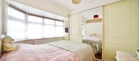 3 bedrooms House in London, United Kingdom No. 11472 14