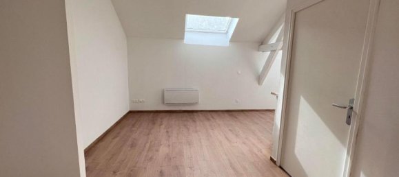 Studio in Saint-Quentin, France No. 82236 2