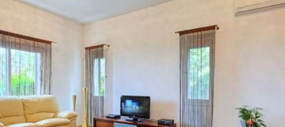 4 bedrooms House in Tala, Cyprus No. 9844 9