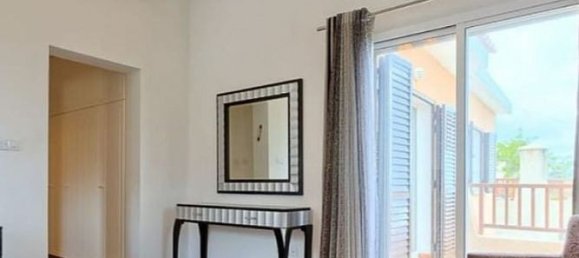 4 bedrooms House in Tala, Cyprus No. 9844 12