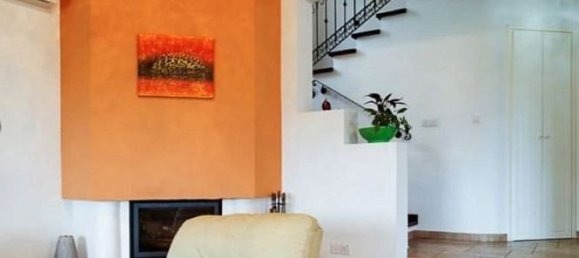 4 bedrooms House in Tala, Cyprus No. 9844 11