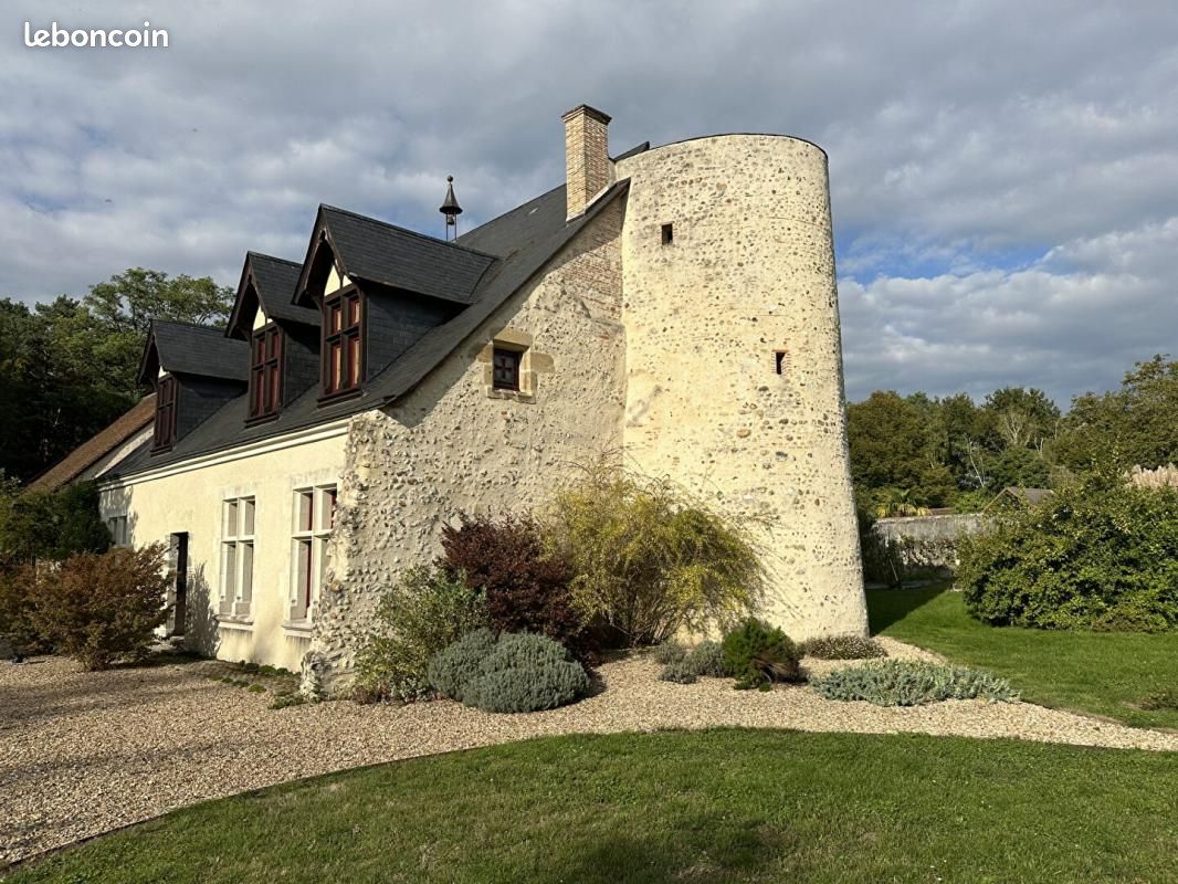 Casa de 3 dormitorios en Villefranche-sur-Cher, France No. 243589