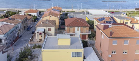 3 Schlafzimmer Wohnung in Ancona, Italy, Nr. 331929 25