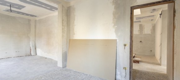 3 Schlafzimmer Wohnung in Ancona, Italy, Nr. 331929 12