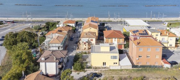 3 Schlafzimmer Wohnung in Ancona, Italy, Nr. 331929 23