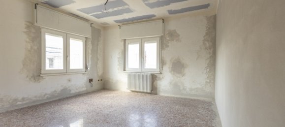 3 Schlafzimmer Wohnung in Ancona, Italy, Nr. 331929 10