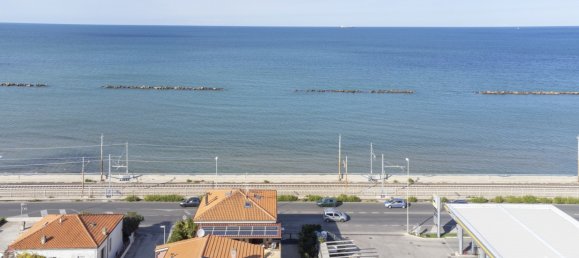 3 Schlafzimmer Wohnung in Ancona, Italy, Nr. 331929 27