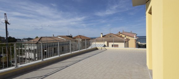 3 Schlafzimmer Wohnung in Ancona, Italy, Nr. 331929 21