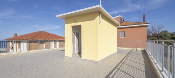 3 Schlafzimmer Wohnung in Ancona, Italy, Nr. 331929 19