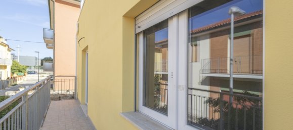 3 Schlafzimmer Wohnung in Ancona, Italy, Nr. 331929 17