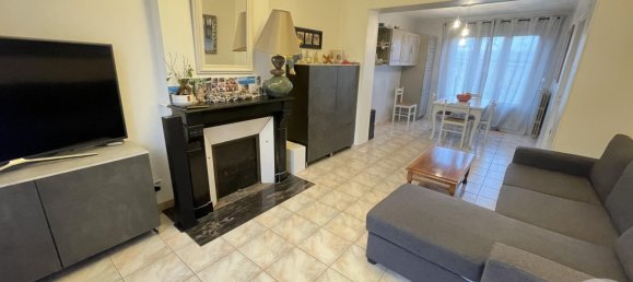 3 bedrooms House in Soissons, France No. 90964 4