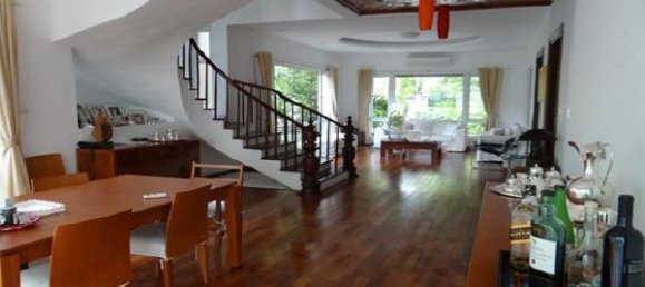 Villa de 4 dormitorios en Tay Ho, Vietnam No. 7127 6