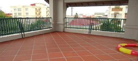 Villa de 4 dormitorios en Tay Ho, Vietnam No. 7127 13