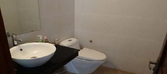 Villa de 4 dormitorios en Tay Ho, Vietnam No. 7127 16