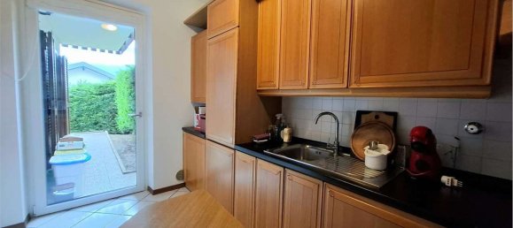 6-salle Appartement à Trento, Italy No. 300901 12