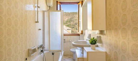 3 rooms Apartment in Loano, Italy No. 36342 40