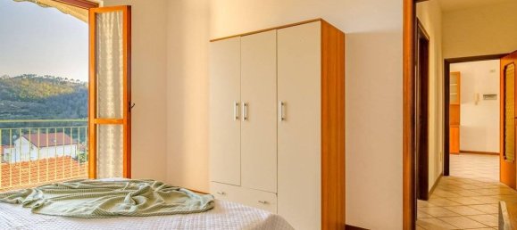 3 rooms Apartment in Loano, Italy No. 36342 28