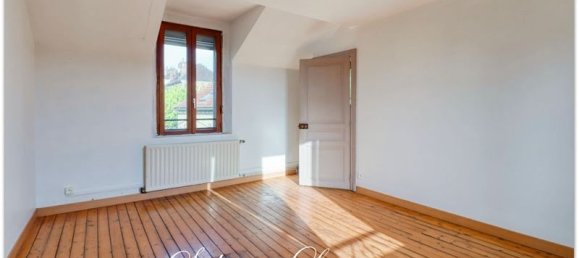 2 bedrooms House in Sezanne, France No. 269674 8