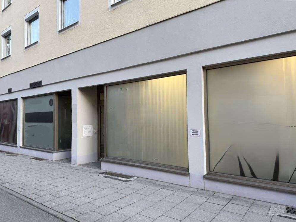 180m² Office in Munich, Germany No. 233223