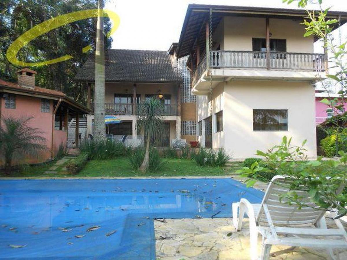 Casa de 4 dormitorios en Sao Paulo, Brazil No. 523961