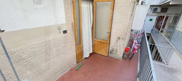 2 rooms Commercial property in Molfetta, Italy No. 17546 4
