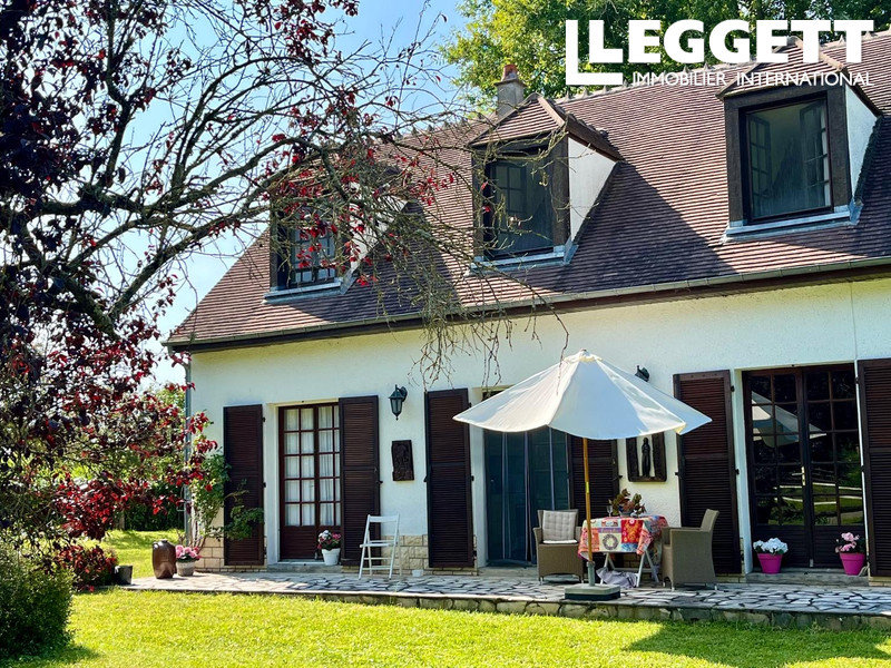 4 غرف نوم منزل في Rezay, France رقم 256023