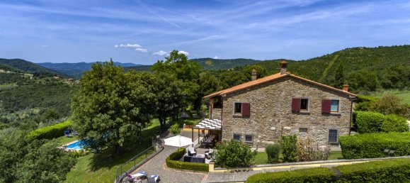4 bedrooms House in Civitella in Val di Chiana, Italy No. 310305 2