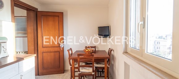 1 bedroom Apartment in Rome, Italy No. 127378 5
