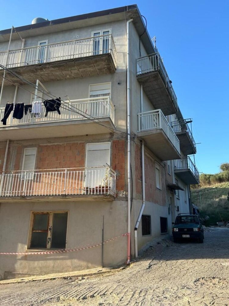 Apartamento T2 em Mussomeli, Italy N.º 56606