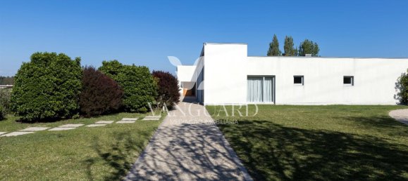 5 bedrooms Villa in Povoa de Varzim, Portugal No. 197382 4
