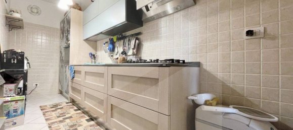 3 rooms Apartment in Rome, Italy No. 28786 22