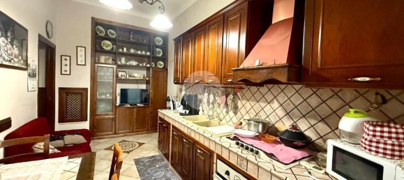 2 bedrooms Apartment in Naples, Italy No. 320799 5