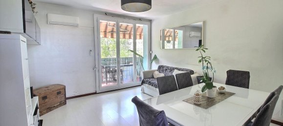 3 bedrooms Apartment in Marignane, France No. 334636 2