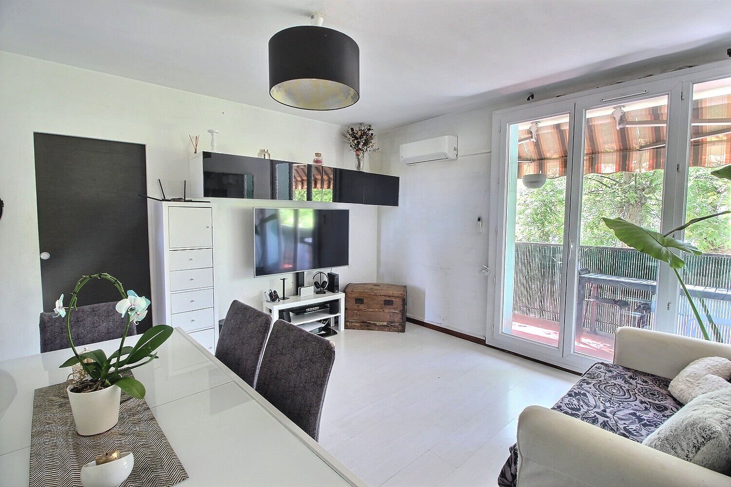 3 bedrooms Apartment in Marignane, France No. 334636