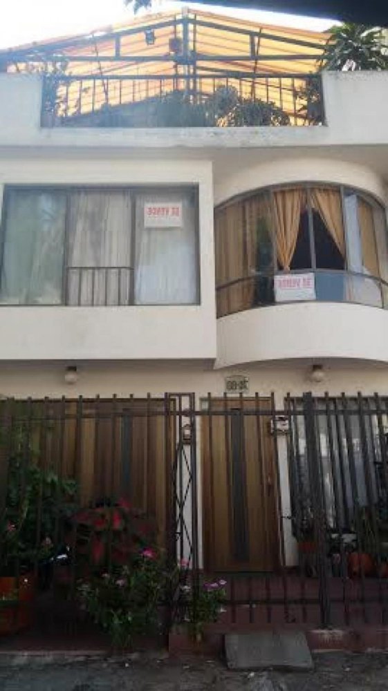 5 bedrooms House in Valle del Cauca, Colombia No. 2210