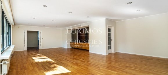 4 bedrooms Villa in Porto, Portugal No. 82404 12