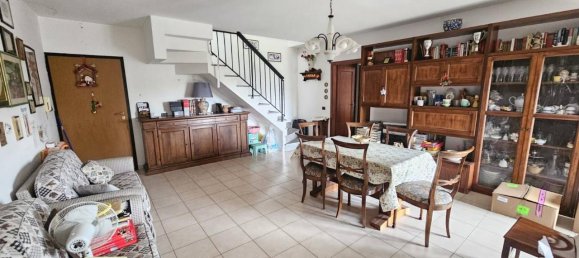 3-Zimmer Wohnung in Castelnuovo di Porto, Italy, Nr. 32492 2