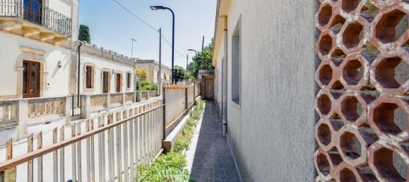 5 rooms Villa in Noto, Italy No. 298785 18