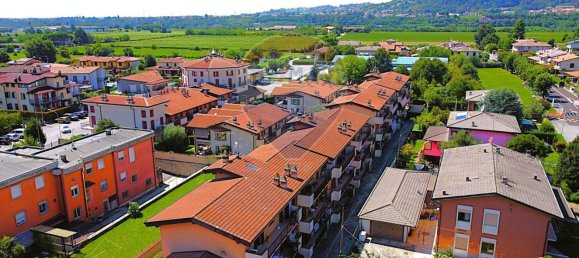 3 rooms Apartment in Capriolo, Italy No. 298287 27