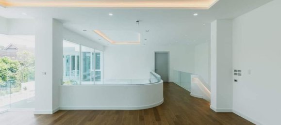 8 bedrooms House in Chiang Mai, Thailand No. 27003 22