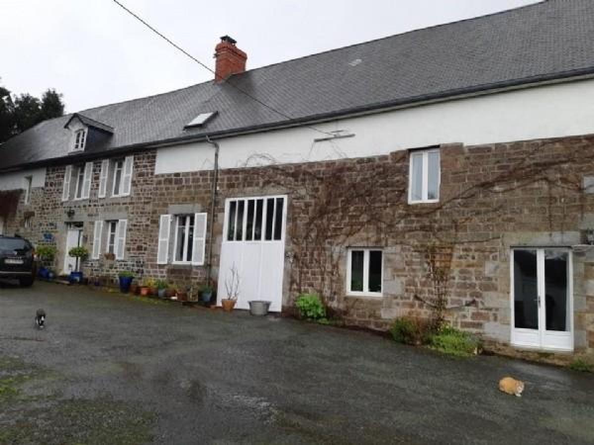 3 bedrooms House in Hambye, France No. 4428