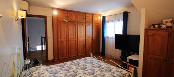 3 bedrooms House in Le Bourget, France No. 184924 13