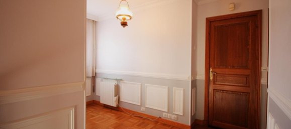 3 bedrooms House in Le Bourget, France No. 184924 10