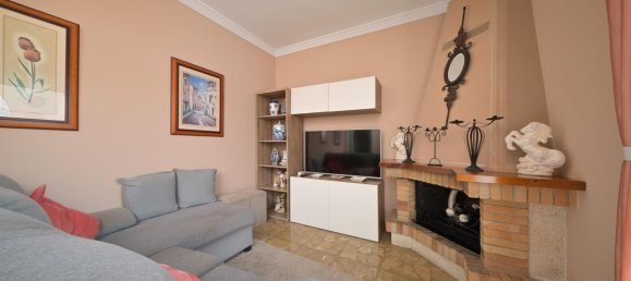 5 bedrooms Villa in Coin, Spain No. 141232 7