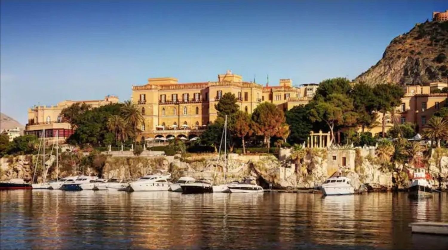 Apartamento de 4 habitaciónes en Palermo, Italy No. 45666