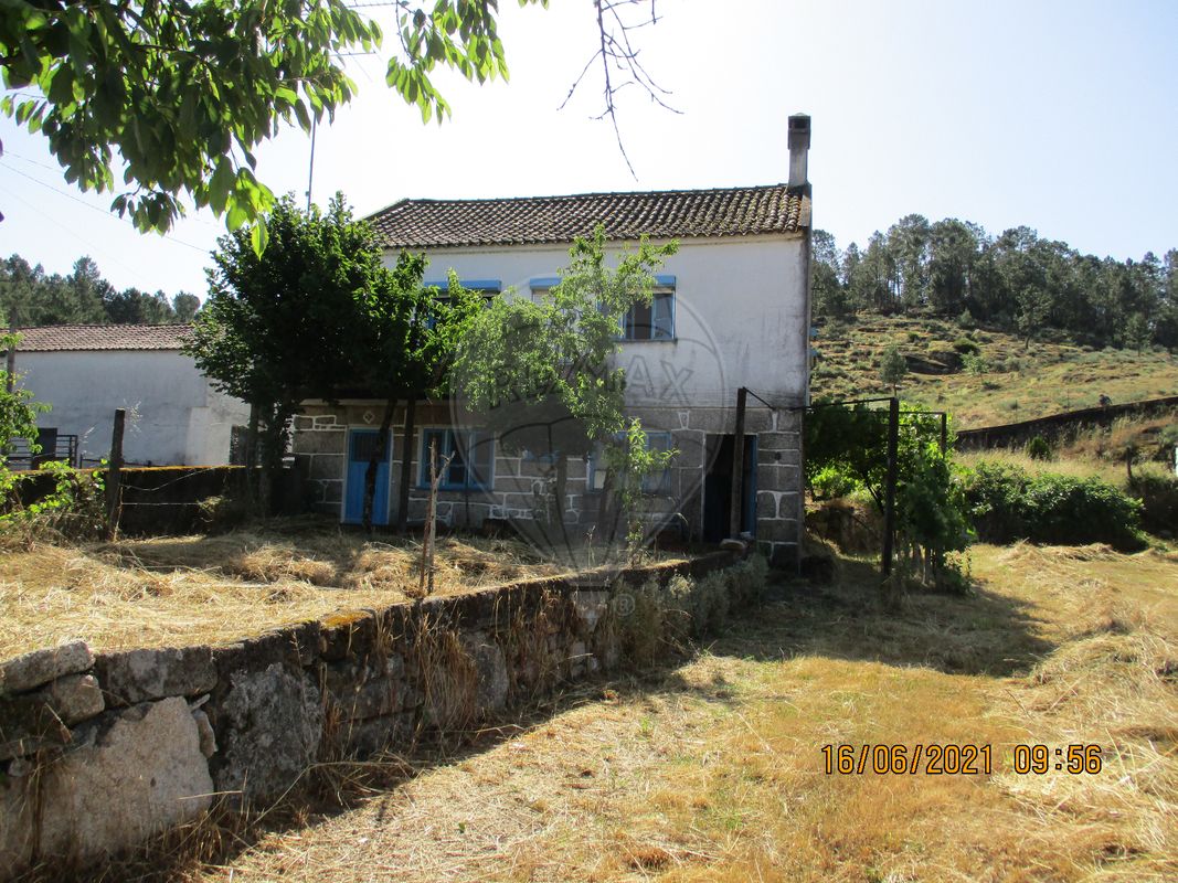 3 bedrooms House in Trancoso, Portugal No. 23582