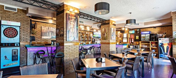 Gewerbliche Immobilie in Roquetas de Mar, Spain 130m², Nr. 76082 3