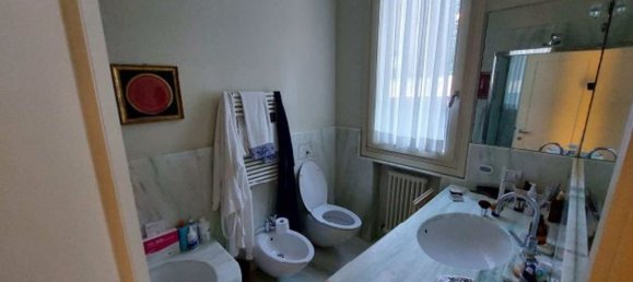 6 rooms Apartment in Bologna, Italy No. 97446 22